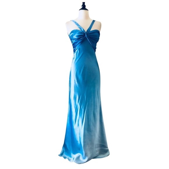 Zum Zum by Niki Livas Dresses & Skirts - Zum Zum By Niki Livas Aqua Blue Gown Size 3/4